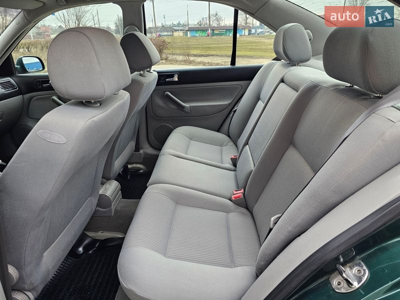 Седан Volkswagen Bora 2003 в Харькове