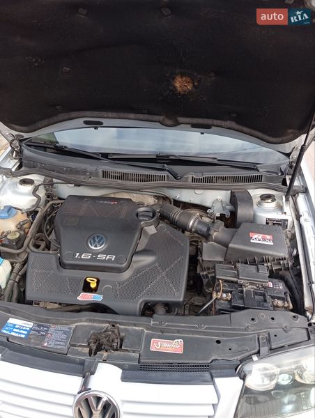 Седан Volkswagen Bora 1998 в Хмельницком