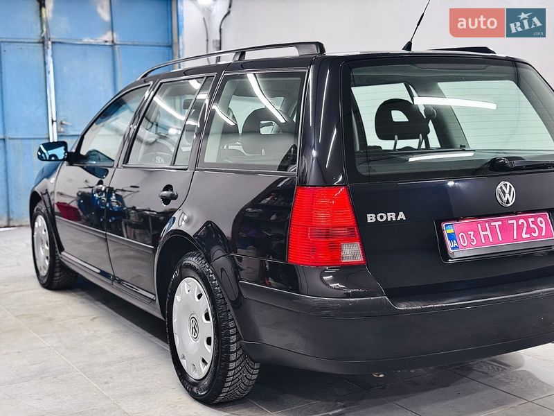 Универсал Volkswagen Bora 2001 в Стрые