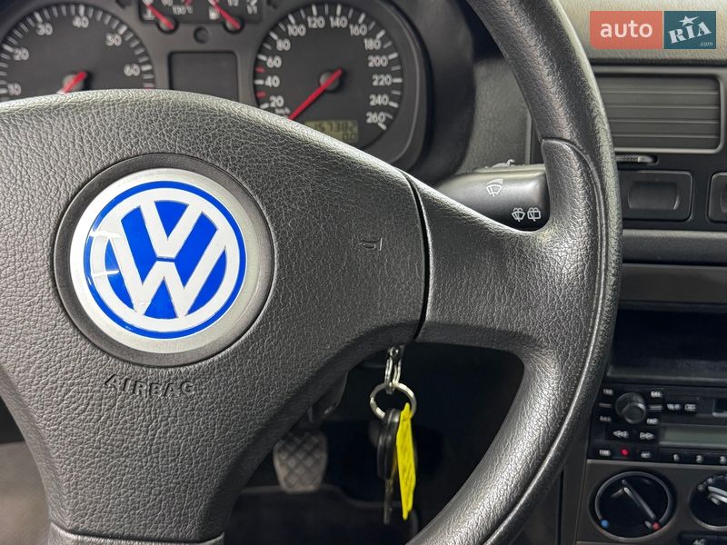 Универсал Volkswagen Bora 2001 в Стрые