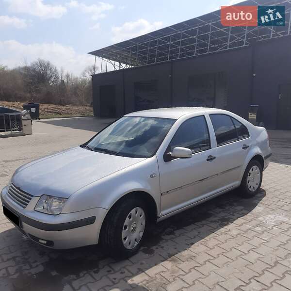 Volkswagen Bora 2000