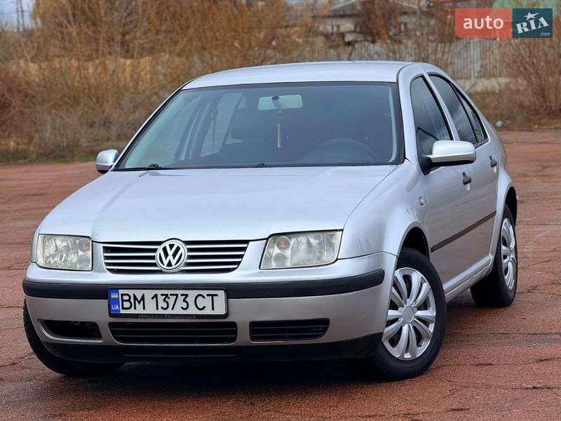 Седан Volkswagen Bora 2004 в Мене