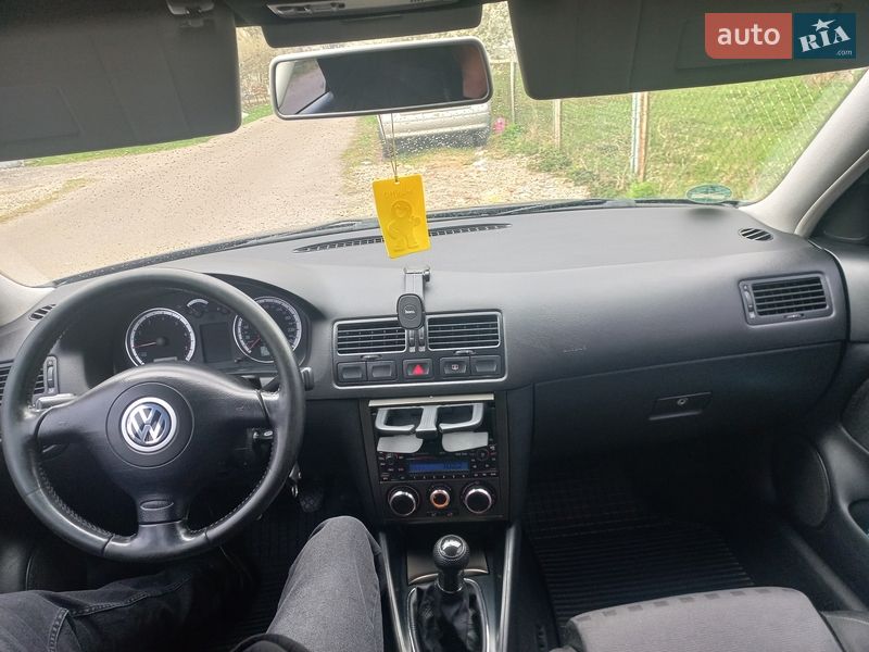 Универсал Volkswagen Bora 2001 в Ровно