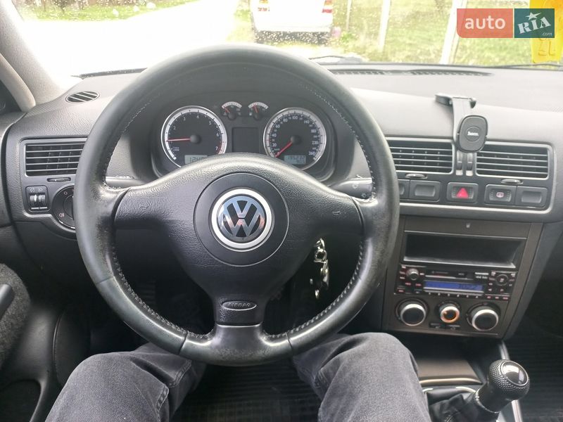 Универсал Volkswagen Bora 2001 в Ровно