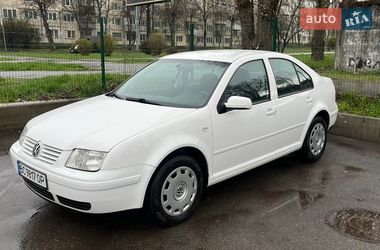 Седан Volkswagen Bora 1999 в Киеве