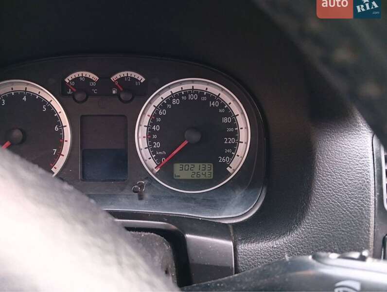 Универсал Volkswagen Bora 2000 в Ивано-Франковске