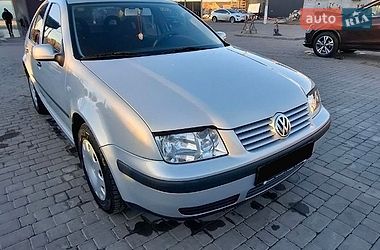 Седан Volkswagen Bora 2000 в Мироновке