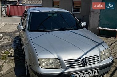 Седан Volkswagen Bora 2001 в Староконстантинове