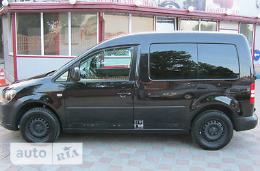 Грузопассажирский фургон Volkswagen Caddy 2011 в 