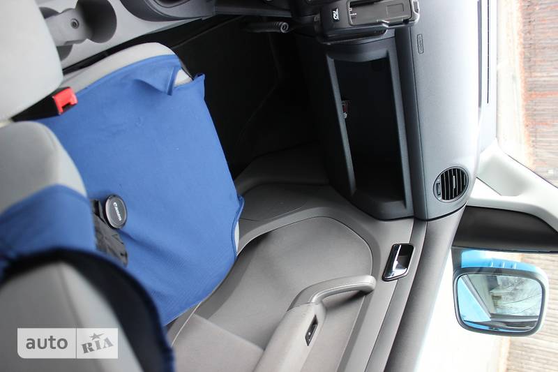 Минивэн Volkswagen Caddy 2008 в Днепре фото 34 Минивэн Volkswagen Caddy 2008 в Днепре