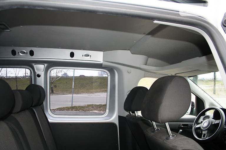 Грузопассажирский фургон Volkswagen Caddy 2010 в Киеве