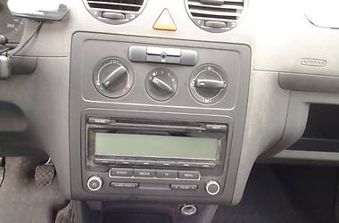 Грузопассажирский фургон Volkswagen Caddy 2010 в 