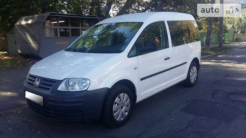 Мінівен Volkswagen Caddy 2010 в Києві