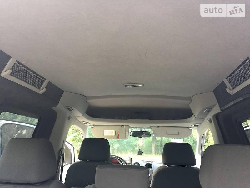 Универсал Volkswagen Caddy 2009 в Корюковке