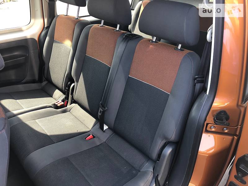 Volkswagen Caddy 2013 в Луцке