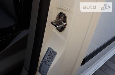 Мінівен Volkswagen Caddy 2010 в 