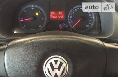 Вантажопасажирський фургон Volkswagen Caddy 2007 в 