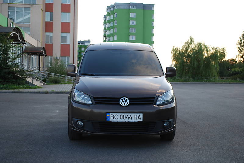 Мінівен Volkswagen Caddy 2011 в 