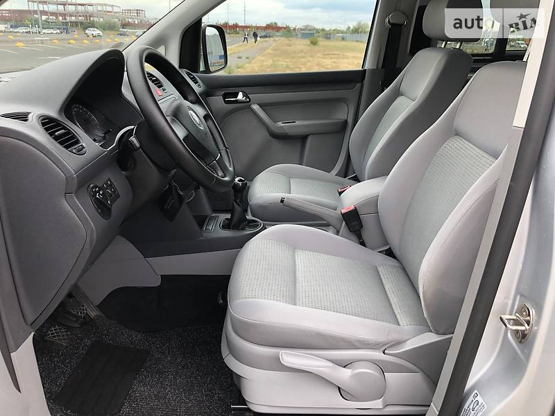 Универсал Volkswagen Caddy 2008 в Киеве