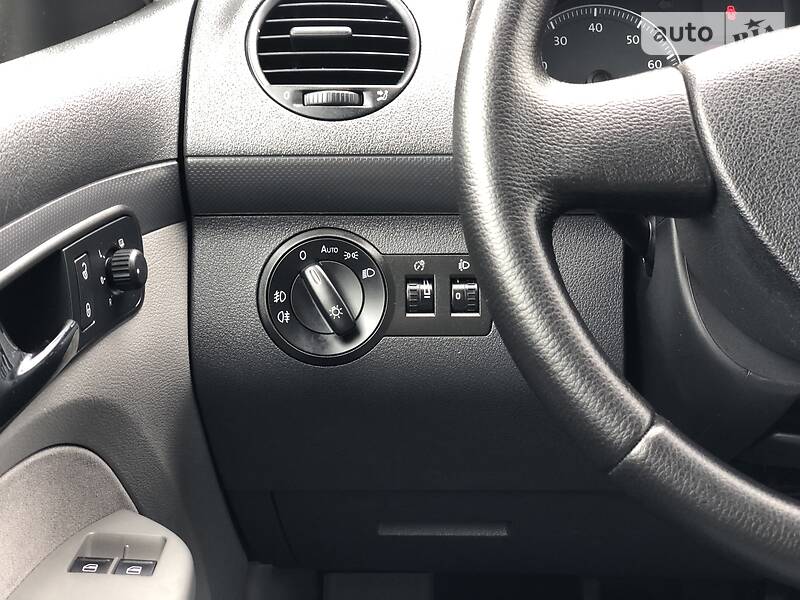 Универсал Volkswagen Caddy 2008 в Киеве