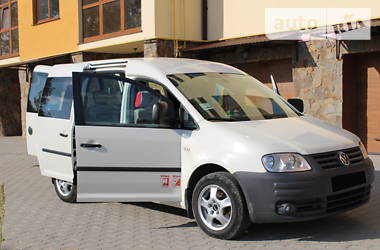 Минивэн Volkswagen Caddy 2009 в Черновцах