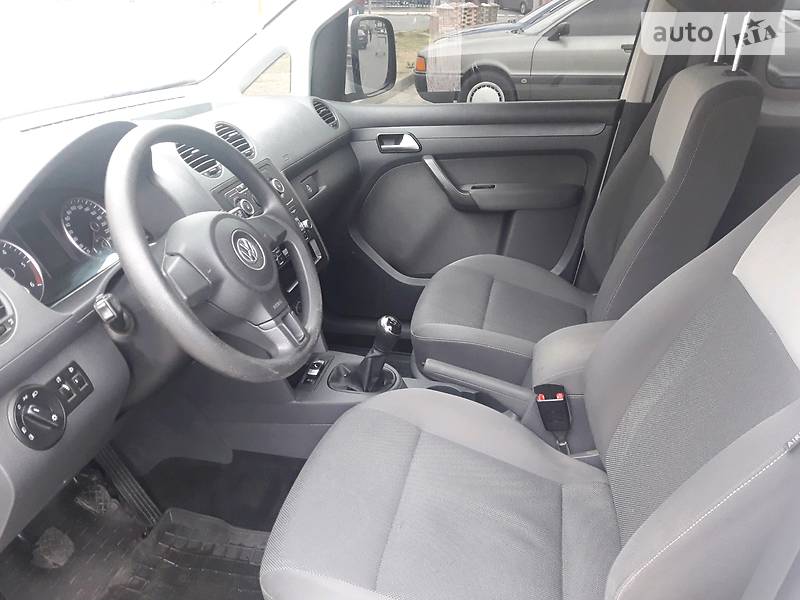 Універсал Volkswagen Caddy 2013 в Івано-Франківську