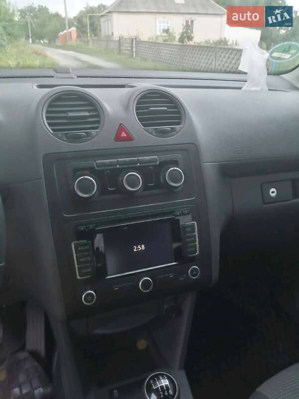 Універсал Volkswagen Caddy 2011 в Кривому Розі