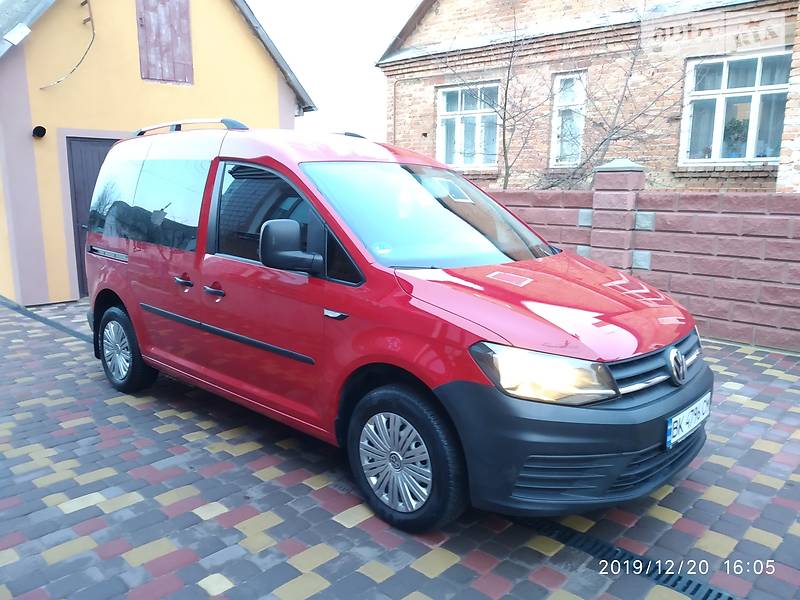 Грузопассажирский фургон Volkswagen Caddy 2016 в Дубно