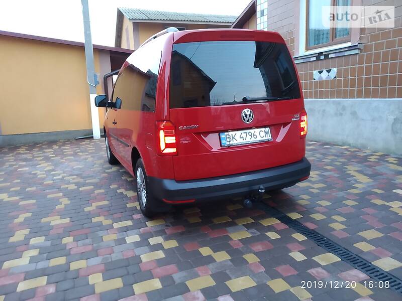 Грузопассажирский фургон Volkswagen Caddy 2016 в Дубно