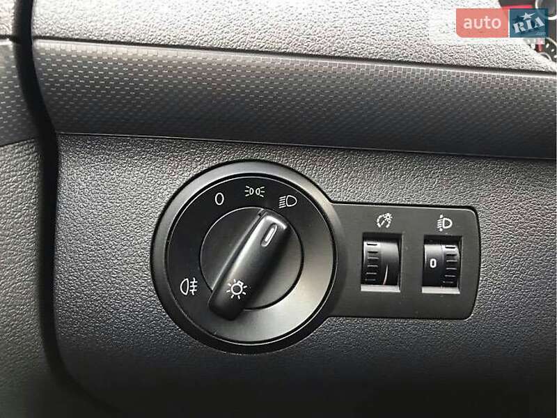 Минивэн Volkswagen Caddy 2011 в Рокитном