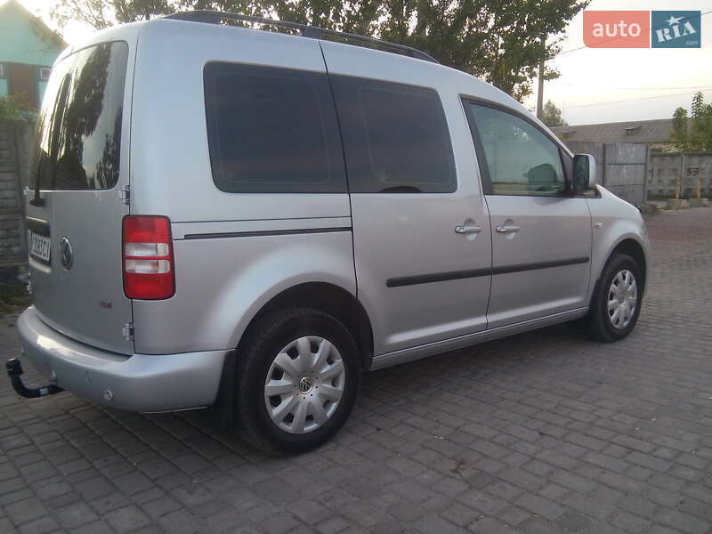Минивэн Volkswagen Caddy 2011 в Рокитном