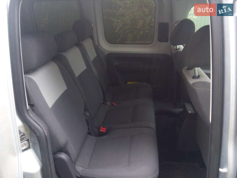 Минивэн Volkswagen Caddy 2011 в Рокитном