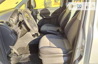 Вантажопасажирський фургон Volkswagen Caddy 2011 в 
