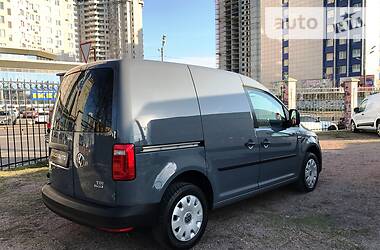 Вантажопасажирський фургон Volkswagen Caddy 2015 в 