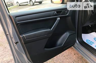 Вантажопасажирський фургон Volkswagen Caddy 2015 в 