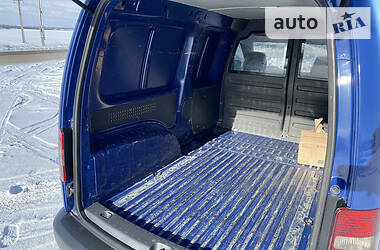 Вантажопасажирський фургон Volkswagen Caddy 2010 в 