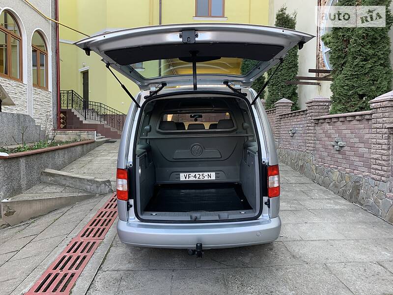 Мінівен Volkswagen Caddy 2008 в Чернівцях