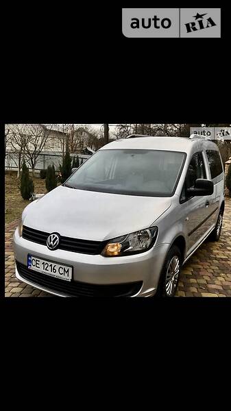 Вантажопасажирський фургон Volkswagen Caddy 2012 в Чернівцях