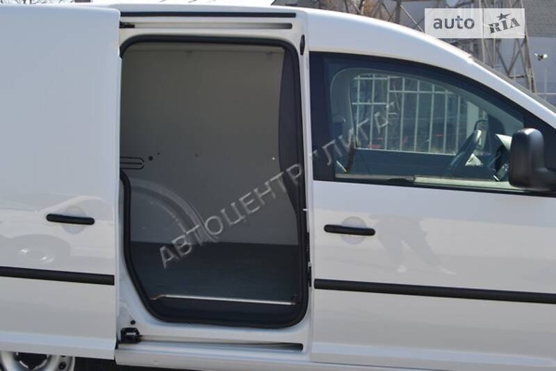 Вантажопасажирський фургон Volkswagen Caddy 2015 в Хмельницькому