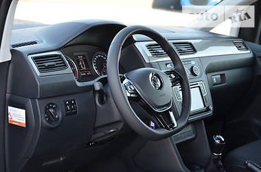 Мінівен Volkswagen Caddy 2016 в 