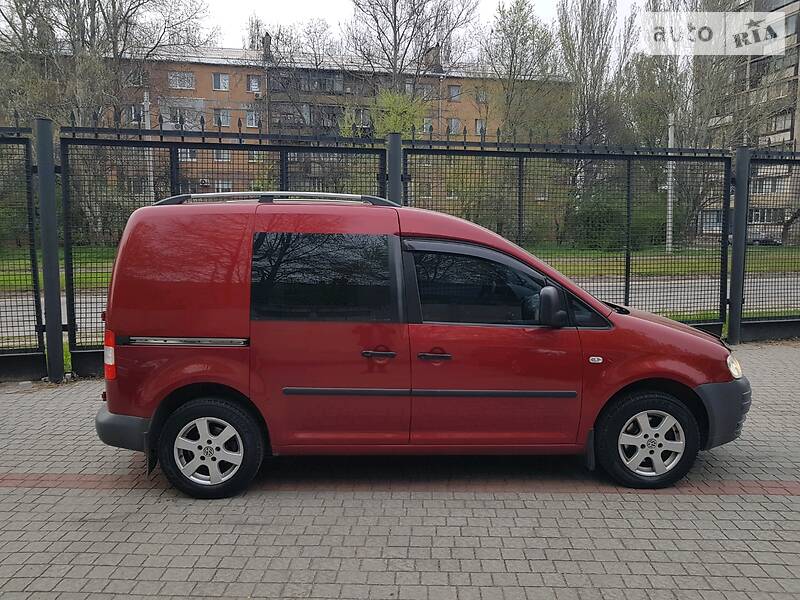 Вантажопасажирський фургон Volkswagen Caddy 2005 в Запоріжжі