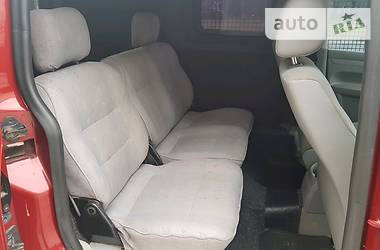 Вантажопасажирський фургон Volkswagen Caddy 2005 в 
