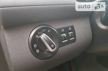 Вантажопасажирський фургон Volkswagen Caddy 2005 в 