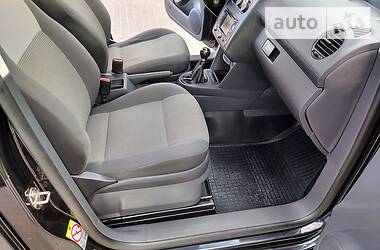 Вантажопасажирський фургон Volkswagen Caddy 2011 в 