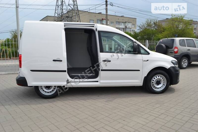 Вантажопасажирський фургон Volkswagen Caddy 2015 в Хмельницькому