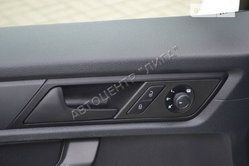 Вантажопасажирський фургон Volkswagen Caddy 2015 в Хмельницькому