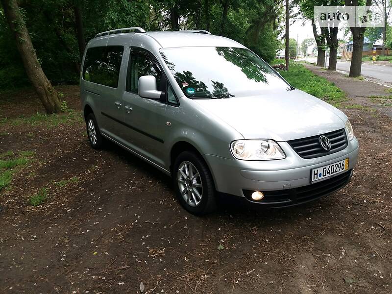 Мінівен Volkswagen Caddy 2010 в Чернівцях