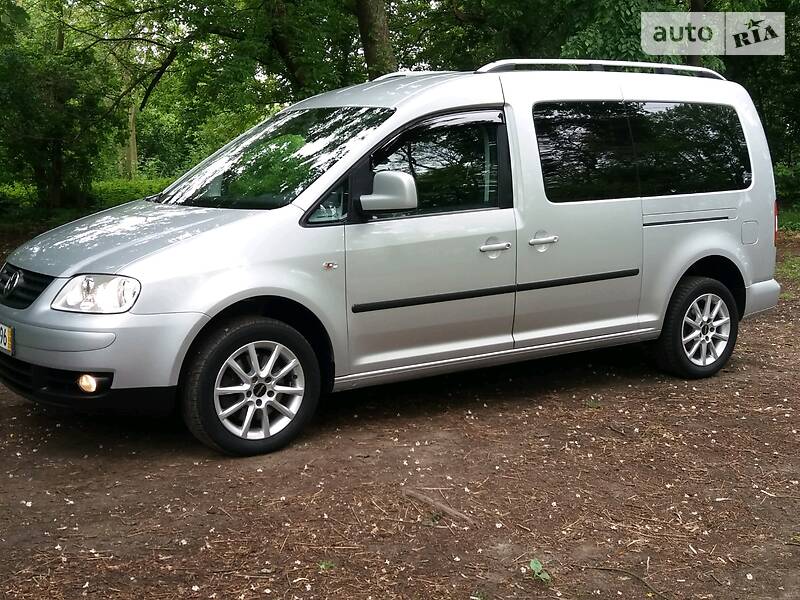 Мінівен Volkswagen Caddy 2010 в Чернівцях