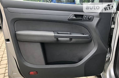 Мінівен Volkswagen Caddy 2012 в 