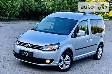 Мінівен Volkswagen Caddy 2014 в 
